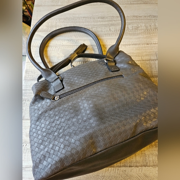 New pewter color purse - Picture 2 of 7